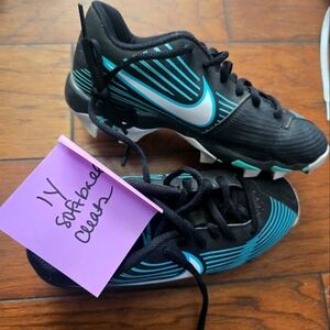 Nike softball cleats